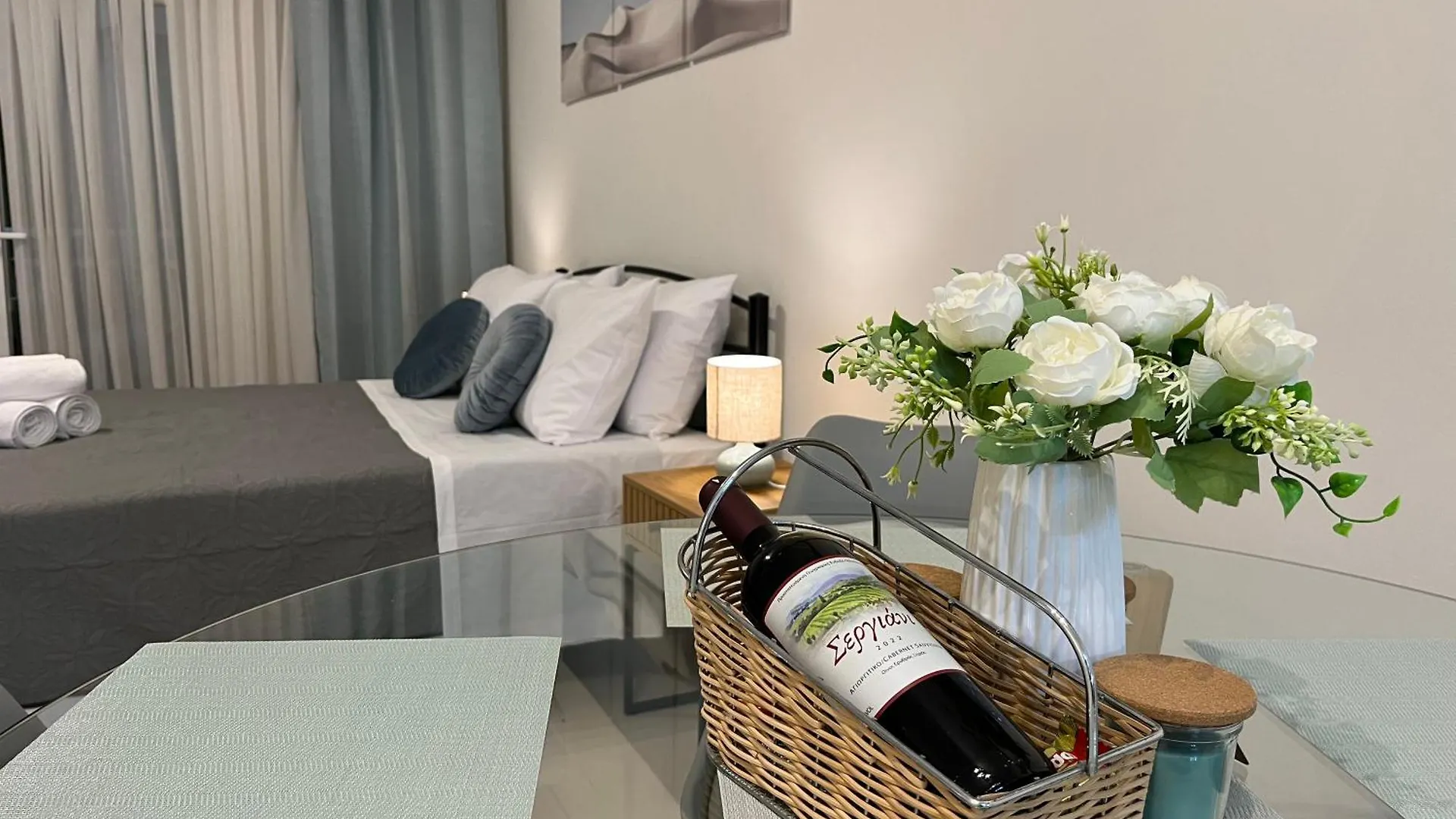 Irene Beach Front Luxury Suite Peraía 0*,  Grecia
